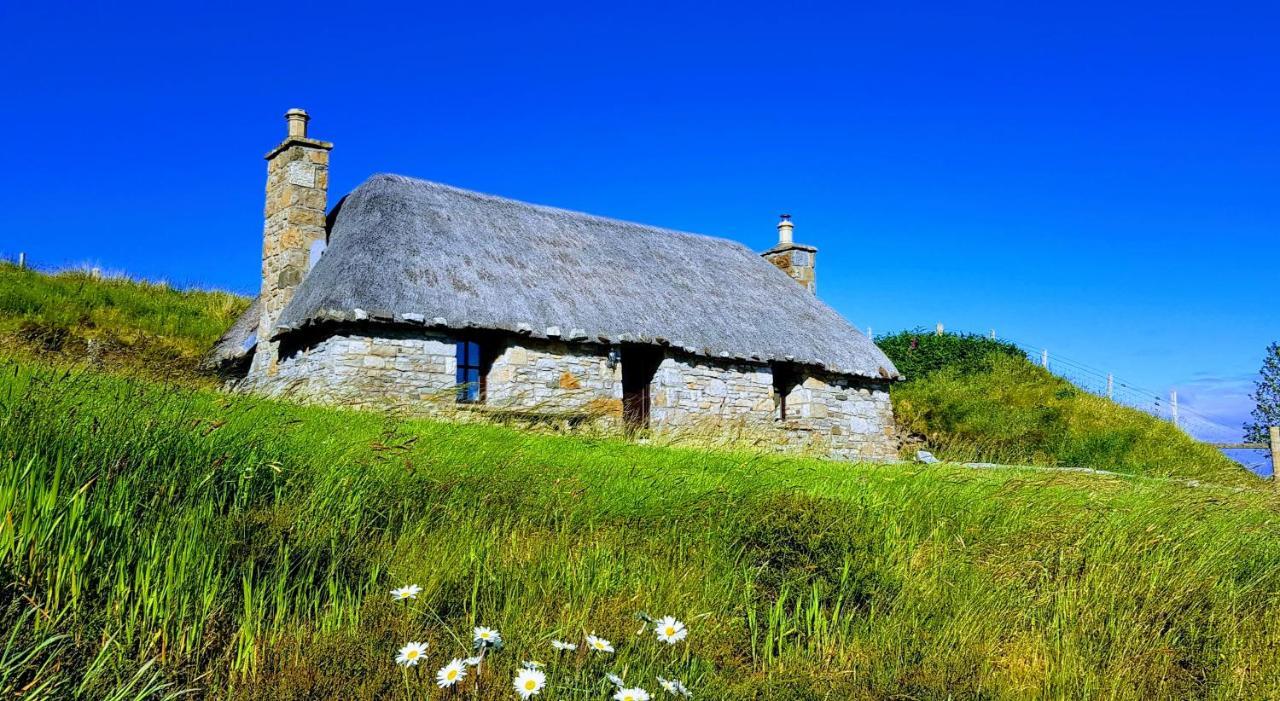 Tigh Lachie, Mary'S Thatched Cottages, Elgol, Isle Of Skye エクステリア 写真